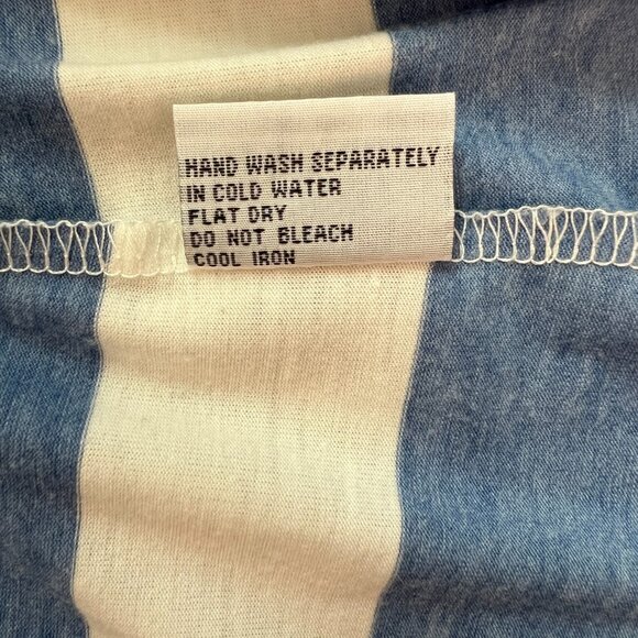 La Madona Blue & White Striped V-Neck Tee w/ Lace-Up Detail - Casual Chic! Sz M - Picture 6 of 14